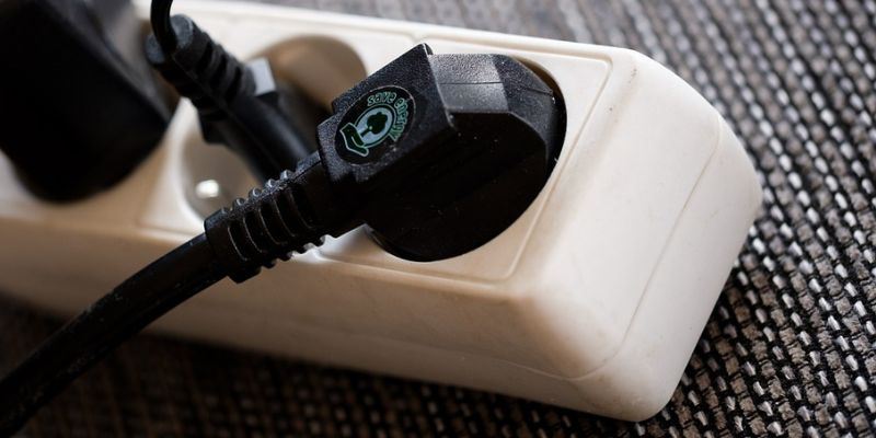 Outlet - Spotlight Template